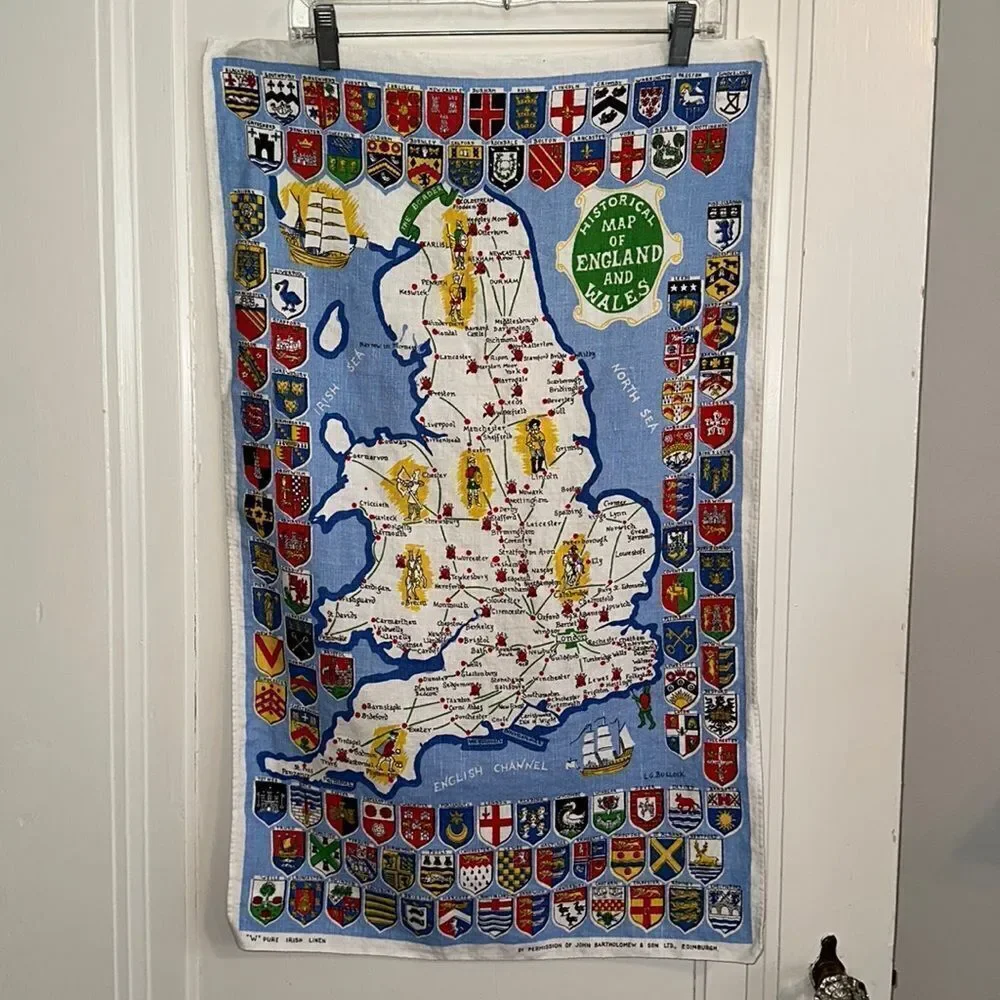 Vtg Irish Linen tea towel/wall hanging‎ of a Historical Map of England and Wales